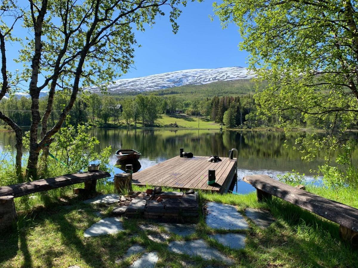 100 Years Old Norwegian Log House In Tromso Villa Buitenkant foto